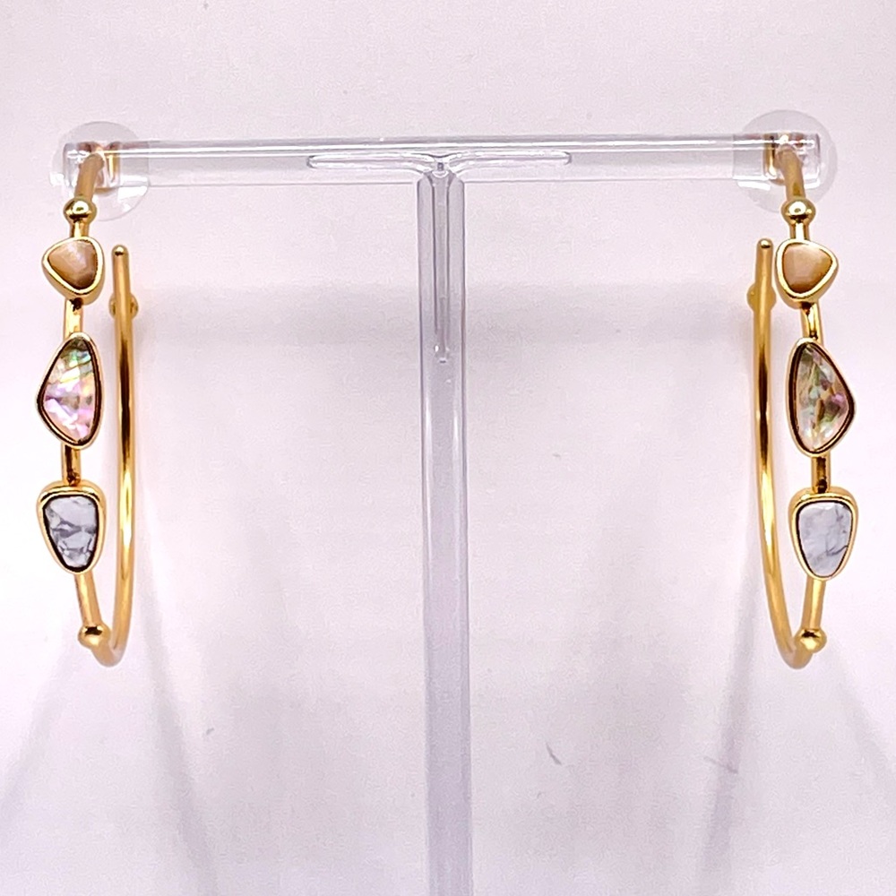 Kendra Scott “Ivy” hoop earrings in antique gold